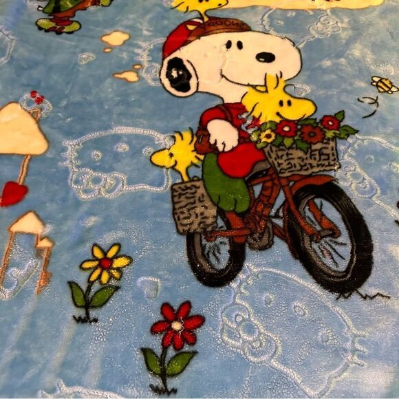 Peanuts Snoopy Rare Blanket 40” x 50” - Picture 2 of 9